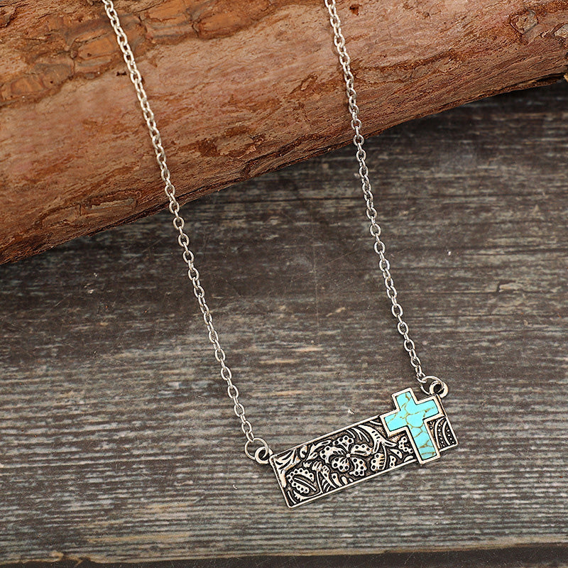 Stylish Turquoise Necklace