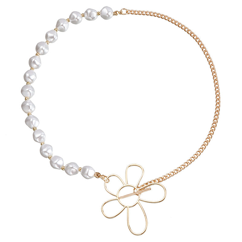 Elegant Pearl Hollow Flower Necklace